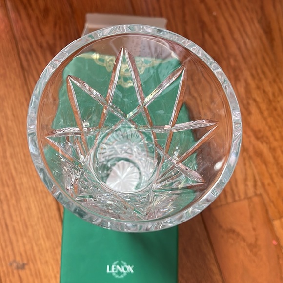 Irish spring vase - Picture 2 of 8